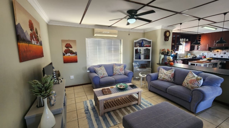 5 Bedroom Property for Sale in Country Club Western Cape